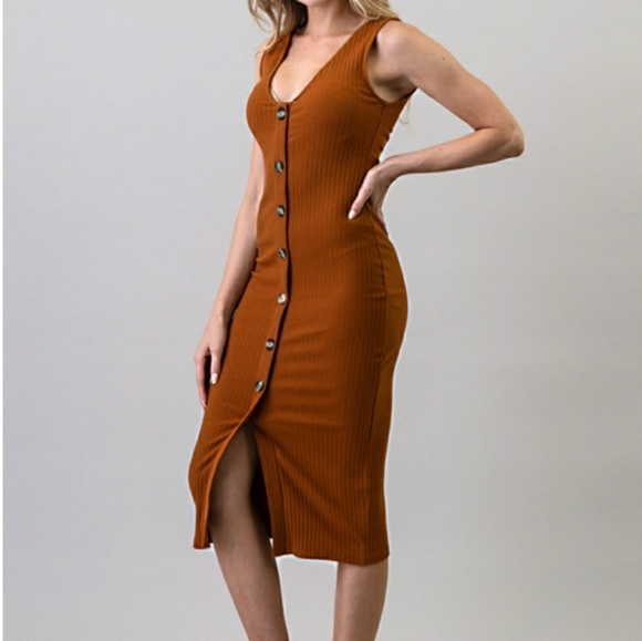 button ribbed midi dress